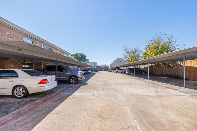 3535 Nasa Rd 1 Parkway 13, Seabrook, TX 77586