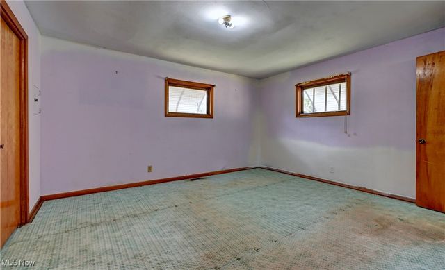 3265 Yorkview Road SW, New Philadelphia, OH 44663