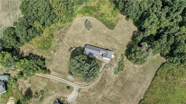 3265 Yorkview Road SW, New Philadelphia, OH 44663