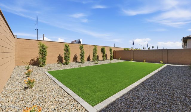 7924 N 77th Avenue, Glendale, AZ 85303