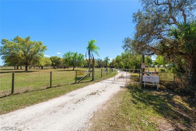 1767 Pollywog Crossover RD, Labelle, FL 33935