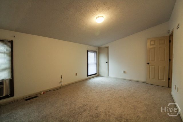 1775 S Milledge 15, Athens, GA 30605