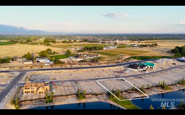 3689 N Templeton Way, Eagle, ID 83616