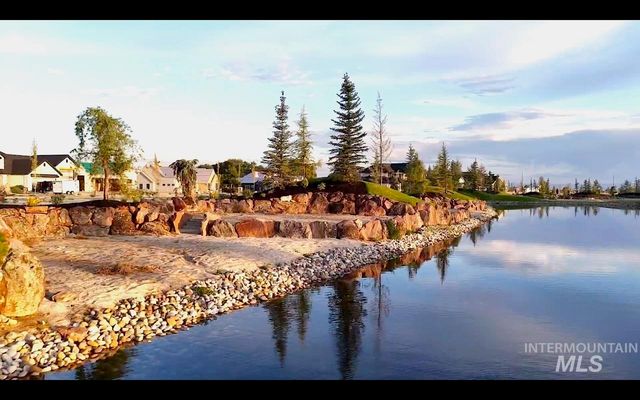 3689 N Templeton Way, Eagle, ID 83616