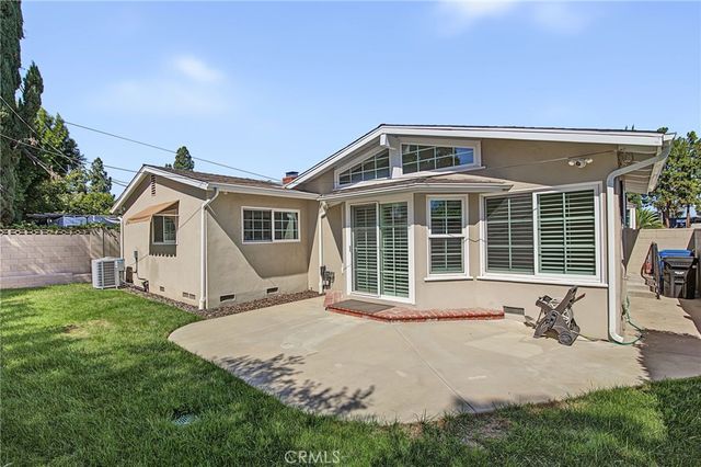 18220 Clark Street, Tarzana, CA 91356