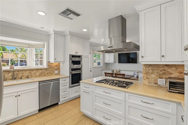 18220 Clark Street, Tarzana, CA 91356