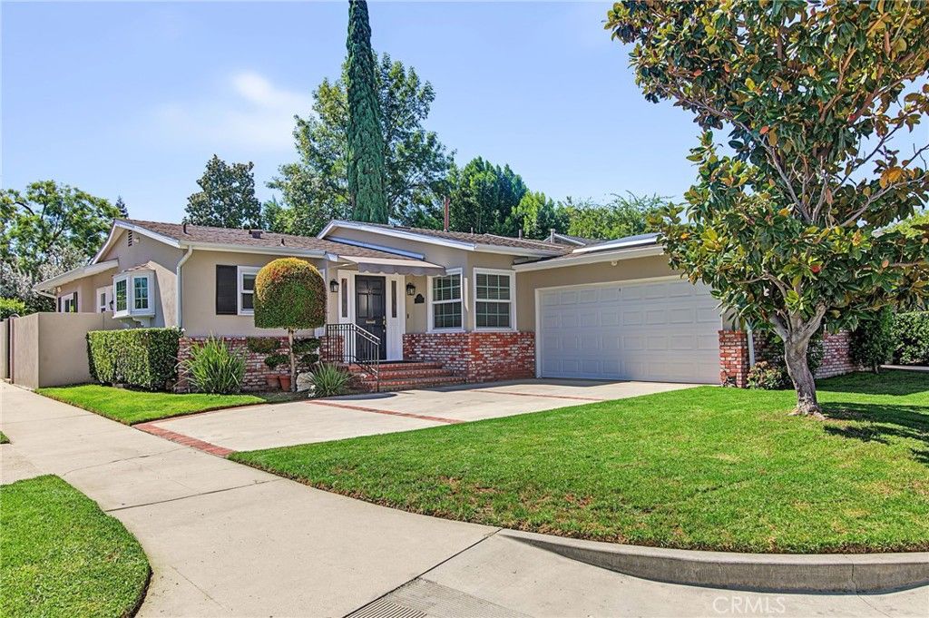 18220 Clark Street, Tarzana, CA 91356