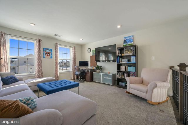 95 HEMPSTEAD DR, Newark, DE 19702