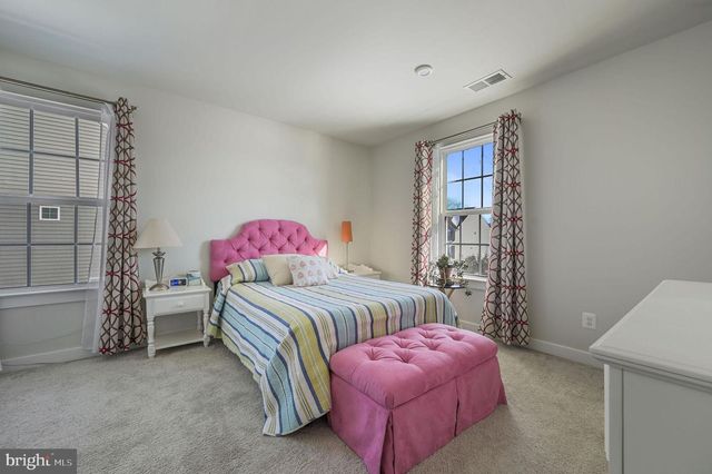 95 HEMPSTEAD DR, Newark, DE 19702