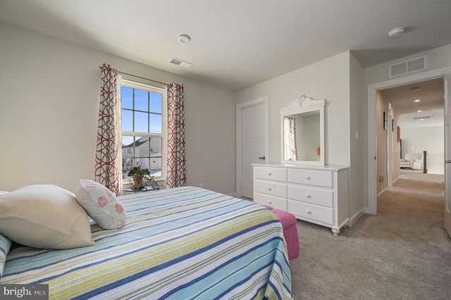 95 HEMPSTEAD DR, Newark, DE 19702