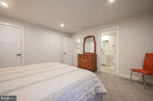 95 HEMPSTEAD DR, Newark, DE 19702