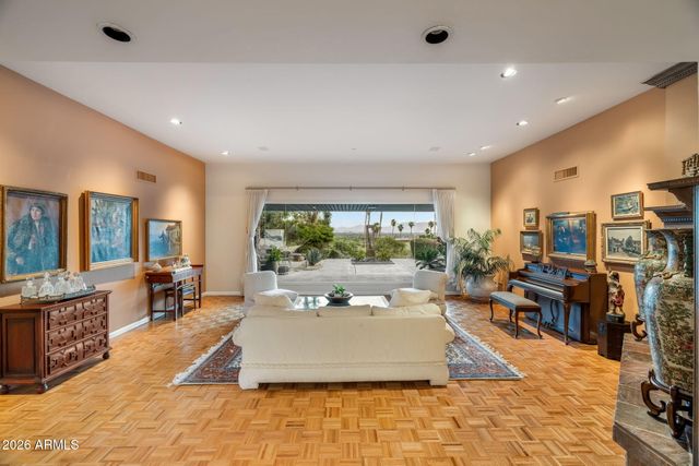 8219 N CHARLES Drive, Paradise Valley, AZ 85253