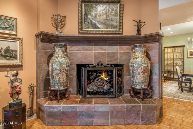 8219 N CHARLES Drive, Paradise Valley, AZ 85253