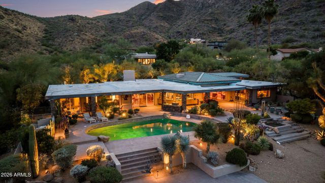 8219 N CHARLES Drive, Paradise Valley, AZ 85253