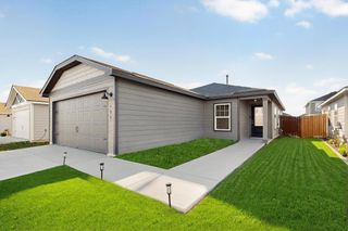 606 Aplite PASS, Maxwell, TX 78656