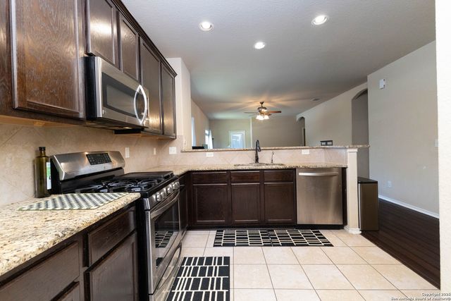 451 Tequila Ranch, San Antonio, TX 78245