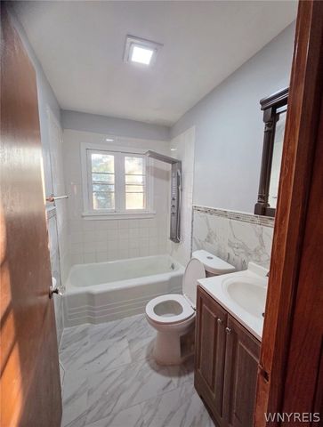 6 Palos Place, Buffalo, NY 14215