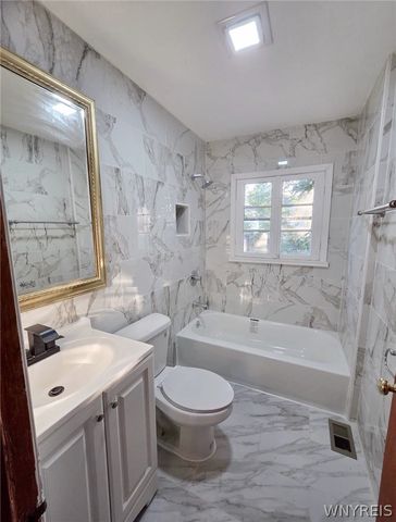 6 Palos Place, Buffalo, NY 14215