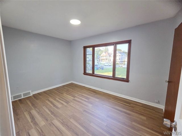 6 Palos Place, Buffalo, NY 14215