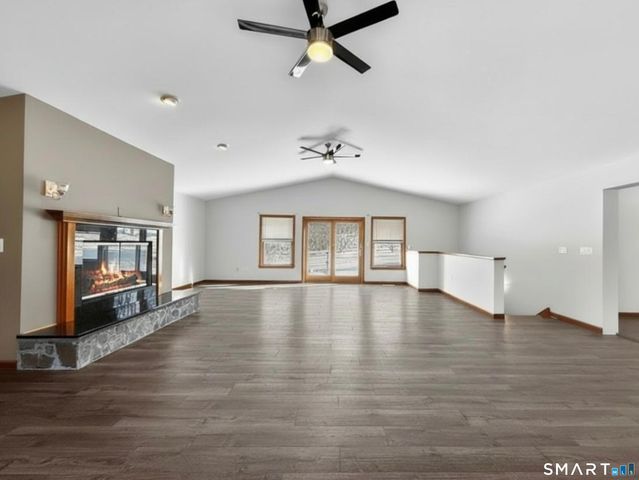 25 Elaine Drive, Seymour, CT 06483