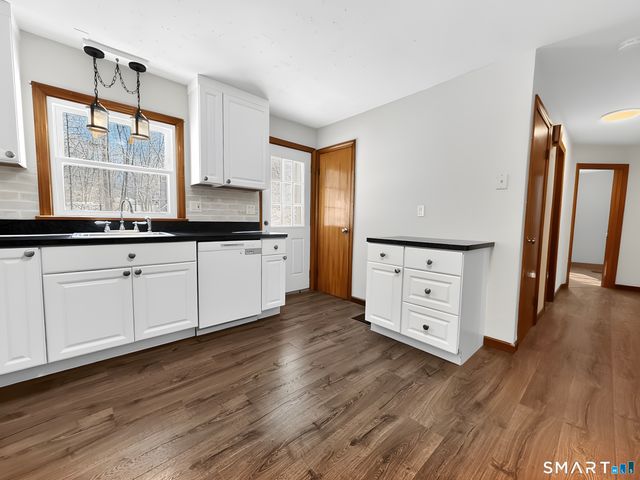 25 Elaine Drive, Seymour, CT 06483