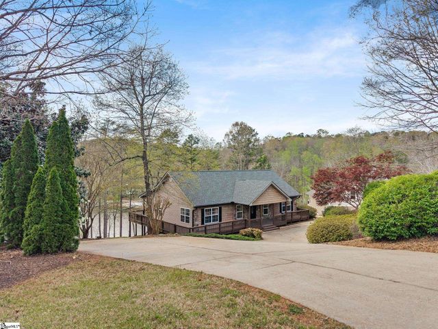 143 W Waters Edge Lane, West Union, SC 29696