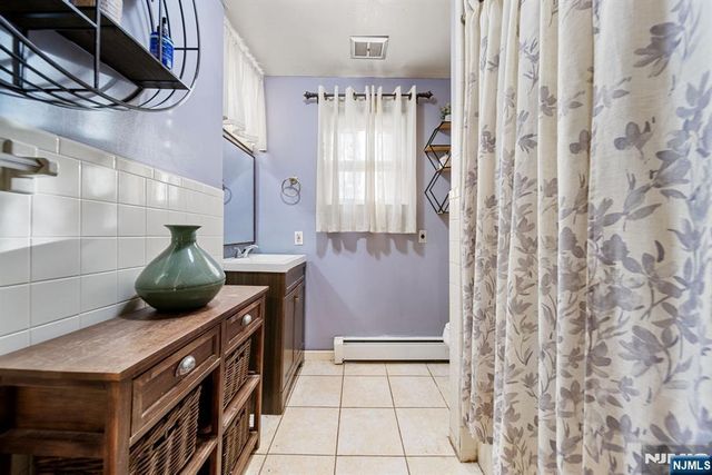 81 Vreeland Avenue, Midland Park, NJ 07432