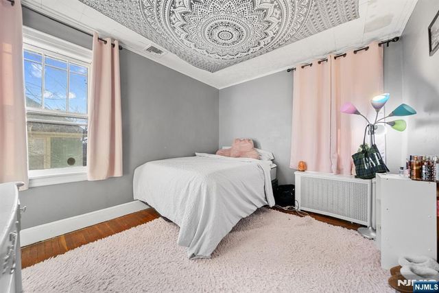 81 Vreeland Avenue, Midland Park, NJ 07432