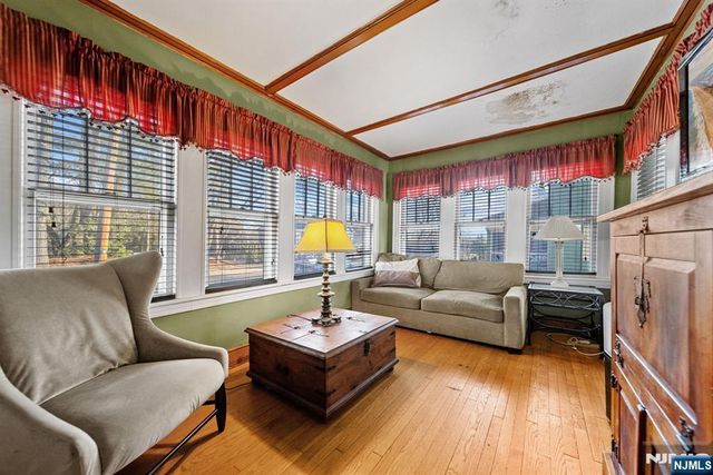 81 Vreeland Avenue, Midland Park, NJ 07432