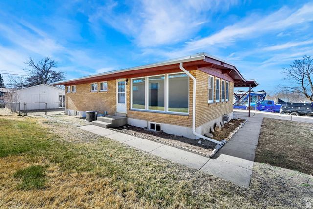 2105 W 5700 S, Roy, UT 84067