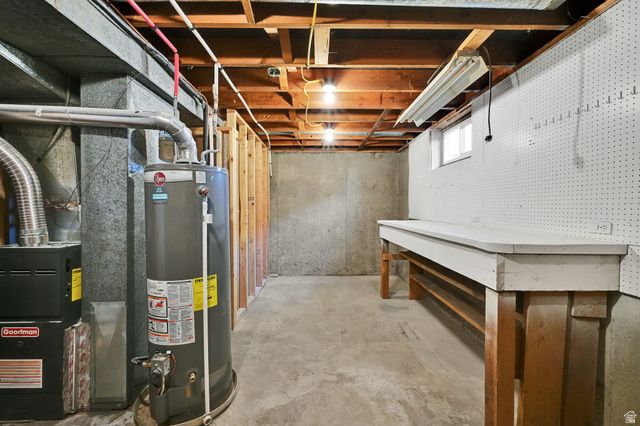 2105 W 5700 S, Roy, UT 84067