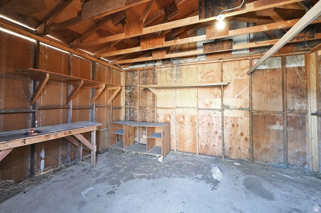 2105 W 5700 S, Roy, UT 84067