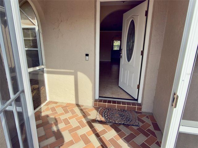 5805 HELEN WAY, Sarasota, FL 34243