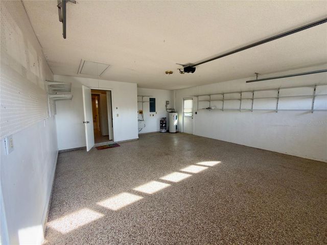 5805 HELEN WAY, Sarasota, FL 34243