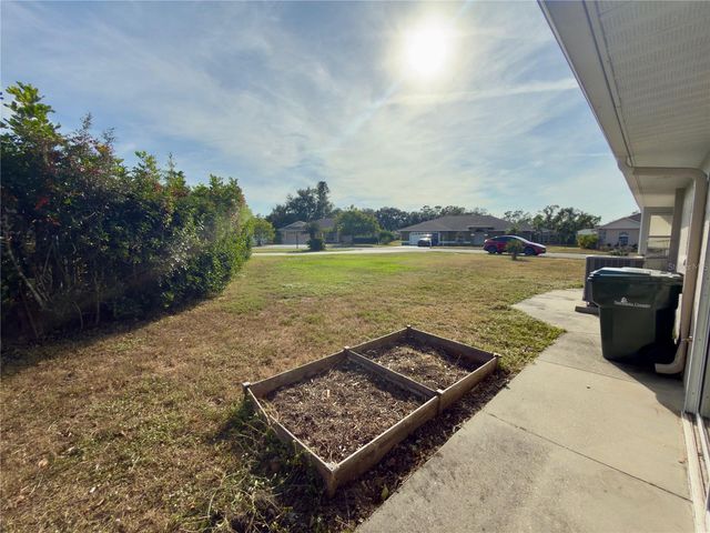 5805 HELEN WAY, Sarasota, FL 34243