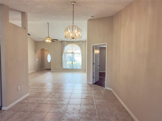 5805 HELEN WAY, Sarasota, FL 34243