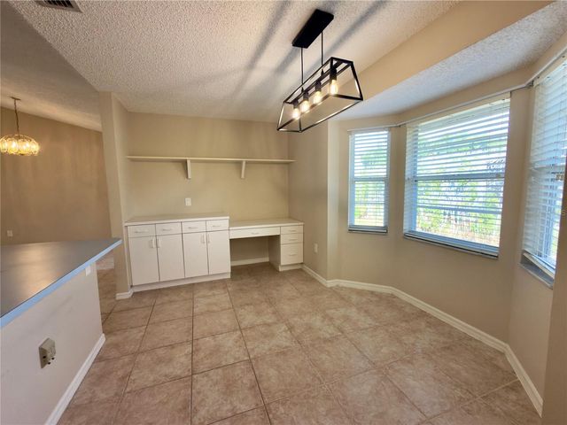 5805 HELEN WAY, Sarasota, FL 34243