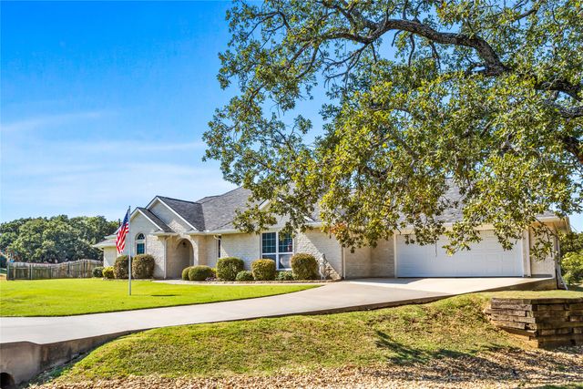 2300 Sandstone Court, Burleson, TX 76028