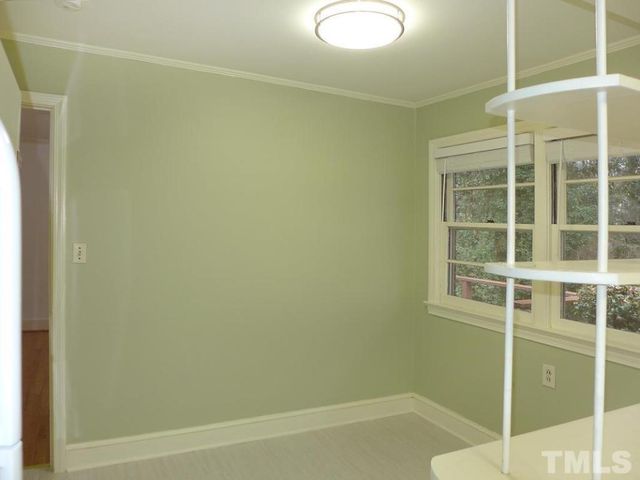 1111 Roosevelt Drive, Chapel Hill, NC 27514