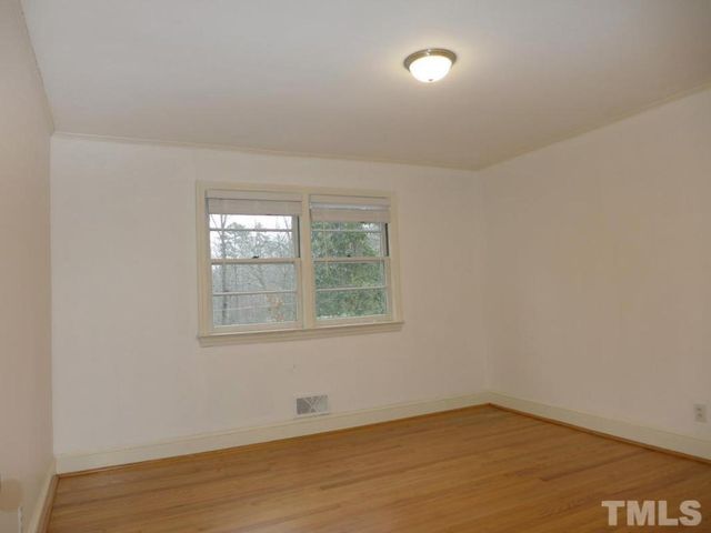 1111 Roosevelt Drive, Chapel Hill, NC 27514