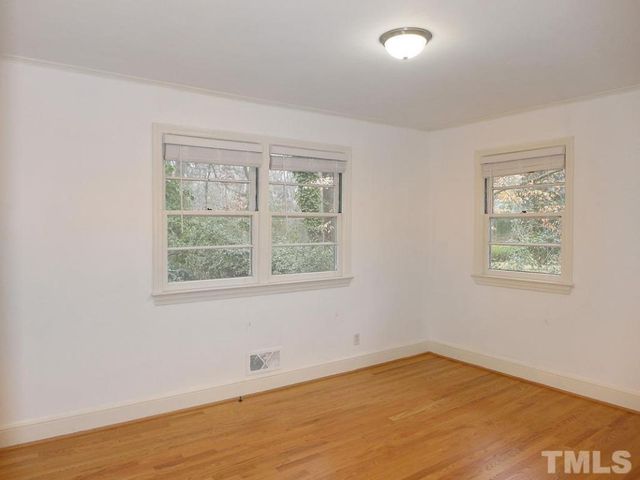 1111 Roosevelt Drive, Chapel Hill, NC 27514