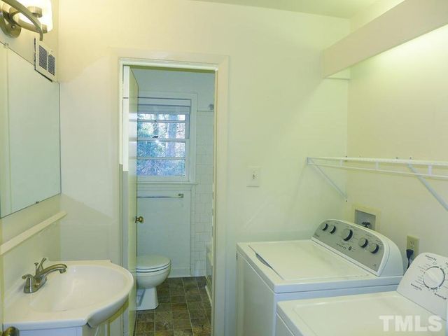 1111 Roosevelt Drive, Chapel Hill, NC 27514