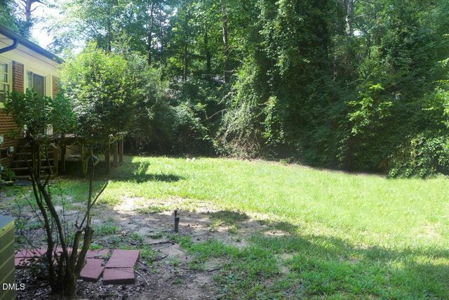 1111 Roosevelt Drive, Chapel Hill, NC 27514