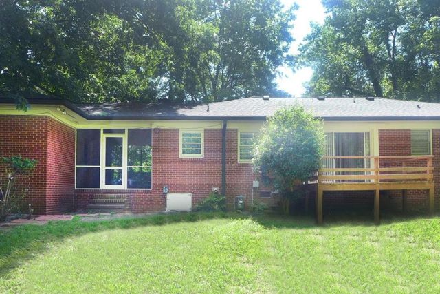 1111 Roosevelt Drive, Chapel Hill, NC 27514