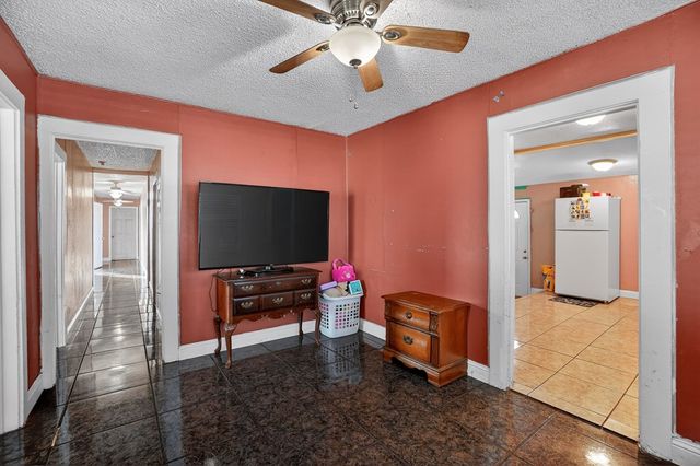 1001 N Main St, Midland, TX 79701