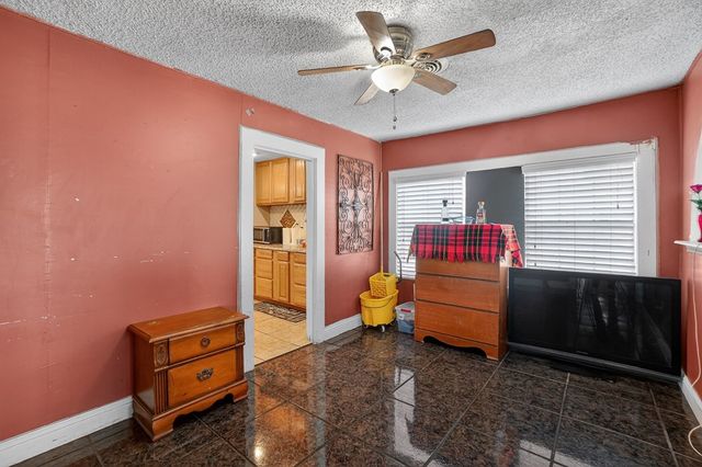 1001 N Main St, Midland, TX 79701