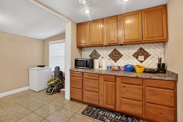 1001 N Main St, Midland, TX 79701