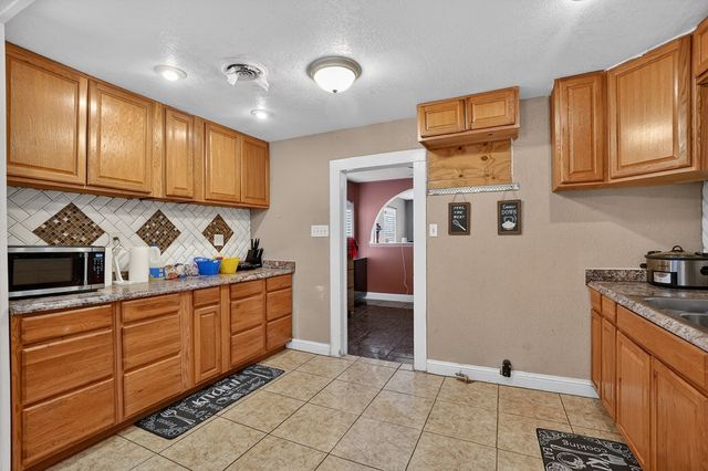 1001 N Main St, Midland, TX 79701