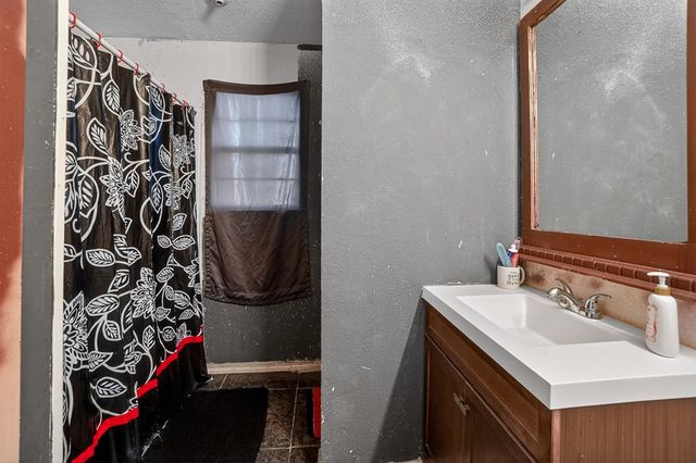 1001 N Main St, Midland, TX 79701