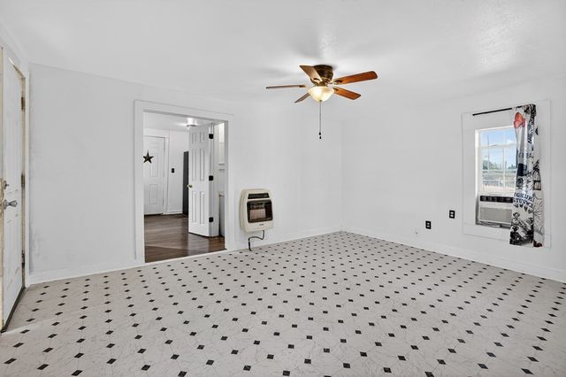 1001 N Main St, Midland, TX 79701